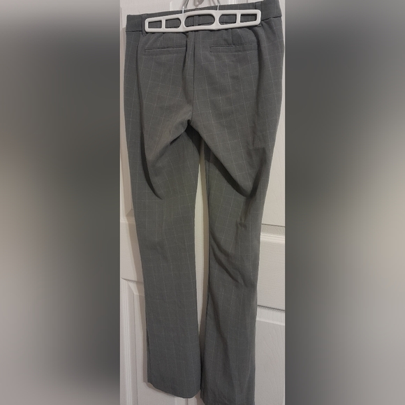 Grey plaid pants with a flare at the bottom - Picture 2 of 6